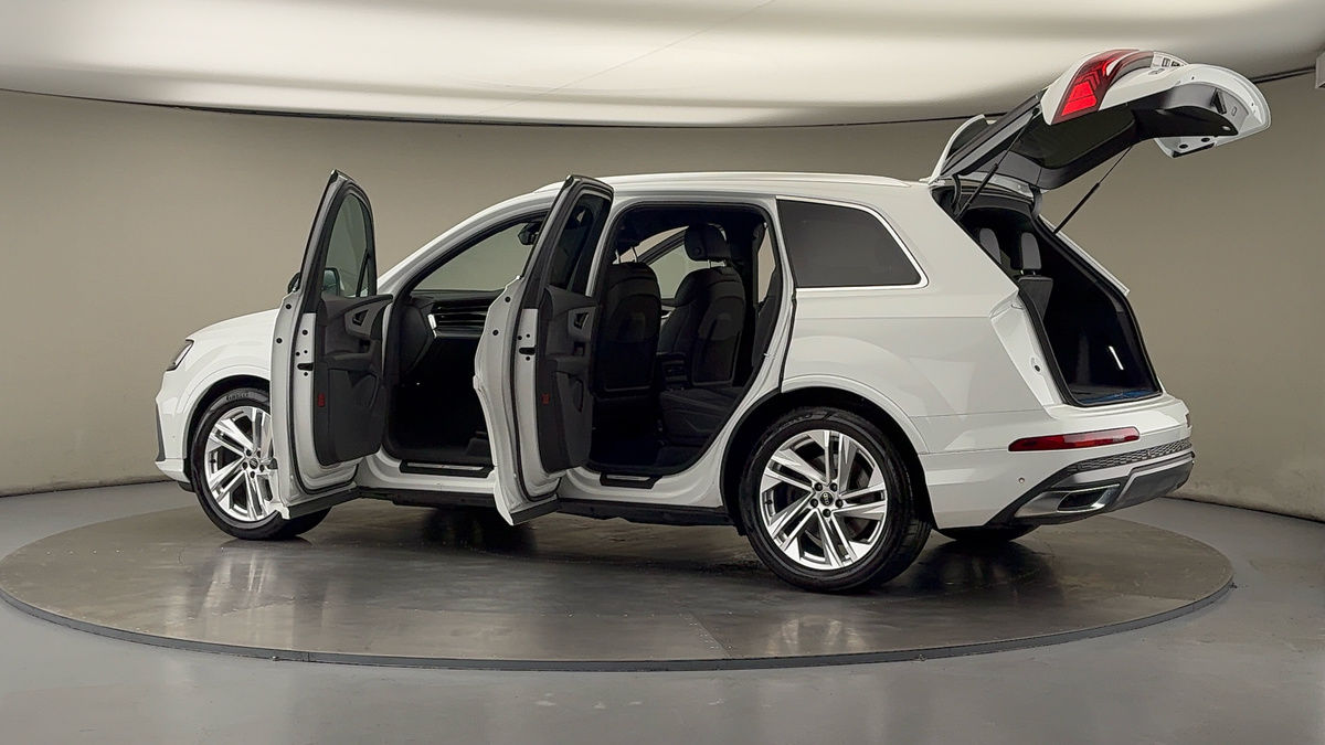 Used Audi Q7 2023 for sale - 75974870: Photo 46