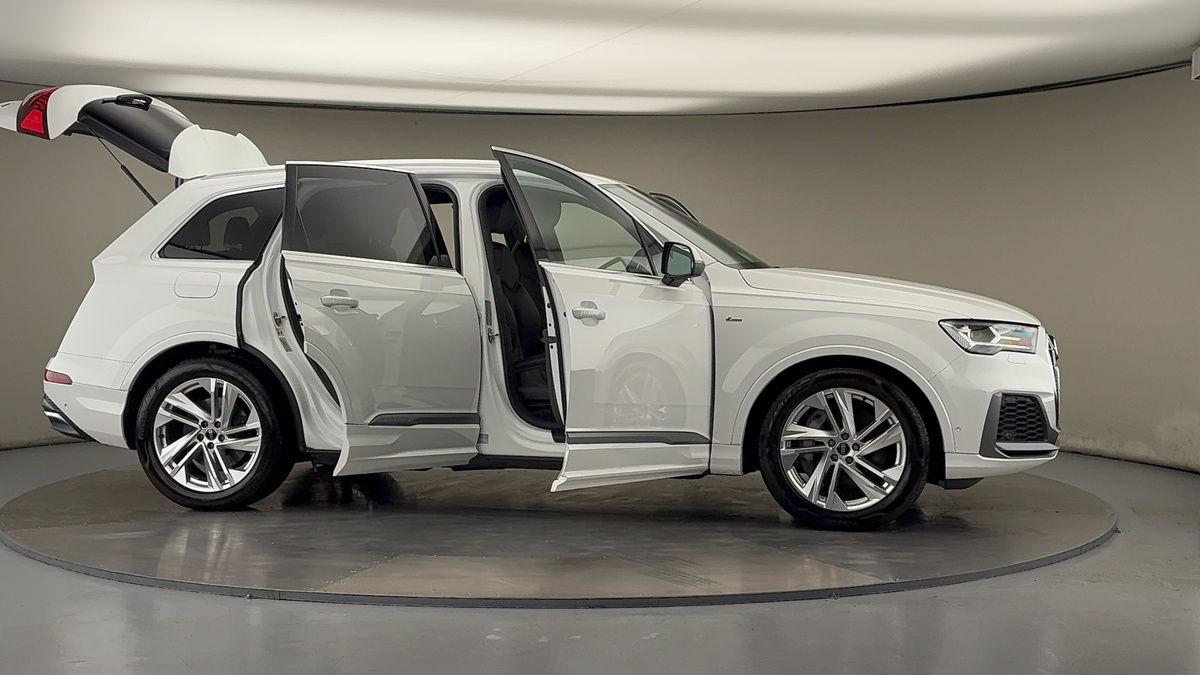 Used Audi Q7 2023 for sale - 75974870: Photo 56