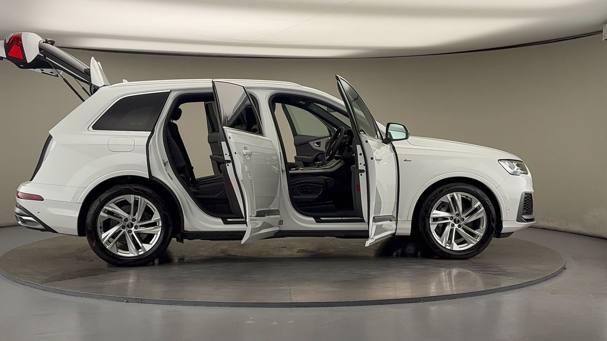 Used Audi Q7 2023 for sale - 75974870: Photo 57