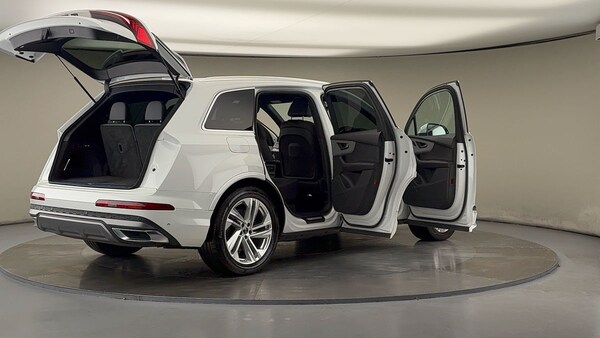 Used Audi Q7 2023 for sale - 75974870: Photo 59
