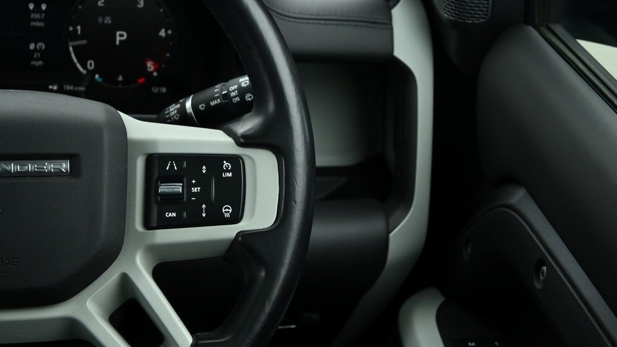 Used Land Rover Defender 110 2022 for sale - 74107099: Photo 26