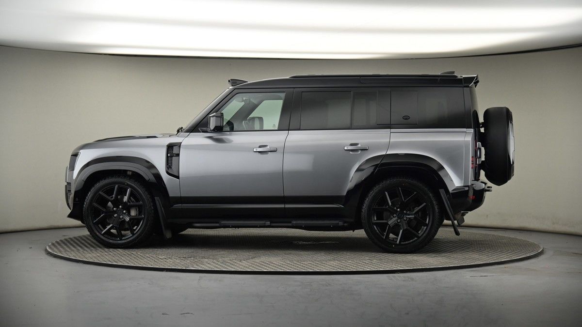 Used Land Rover Defender 110 2022 for sale - 74107099: Photo 45