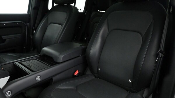 Used Land Rover Defender 110 2022 for sale - 74107099: Photo 4