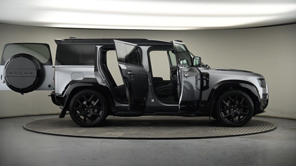 Used Land Rover Defender 110 2022 for sale - 74107099: Photo 87