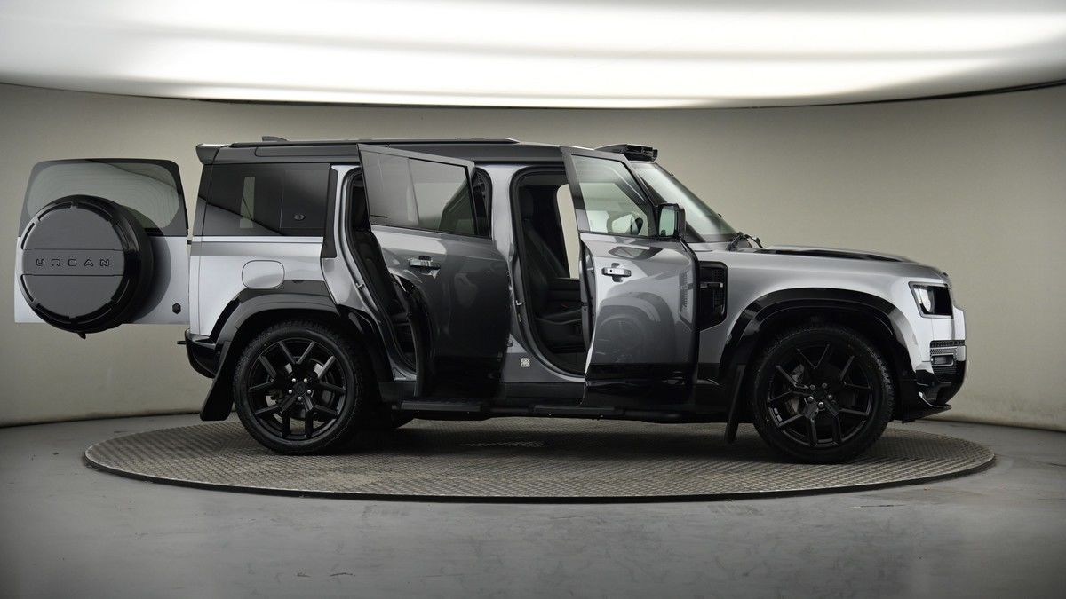 Used Land Rover Defender 110 2022 for sale - 74107099: Photo 88