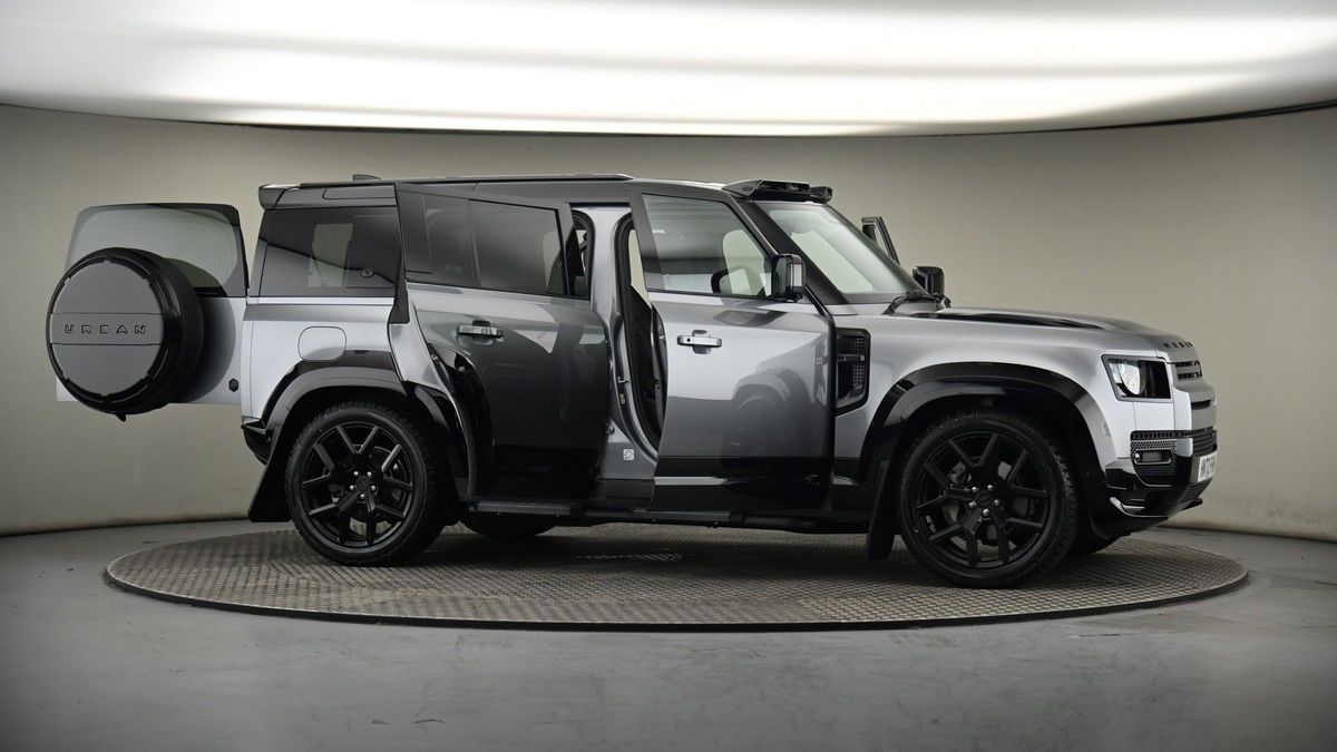 Used Land Rover Defender 110 2022 for sale - 74107099: Photo 89