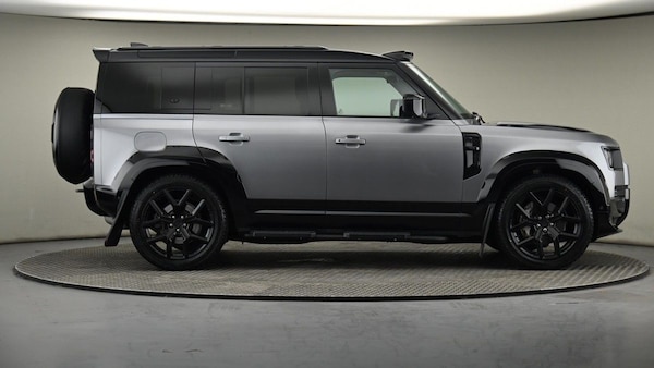 Used Land Rover Defender 110 2022 for sale - 74107099: Photo 8