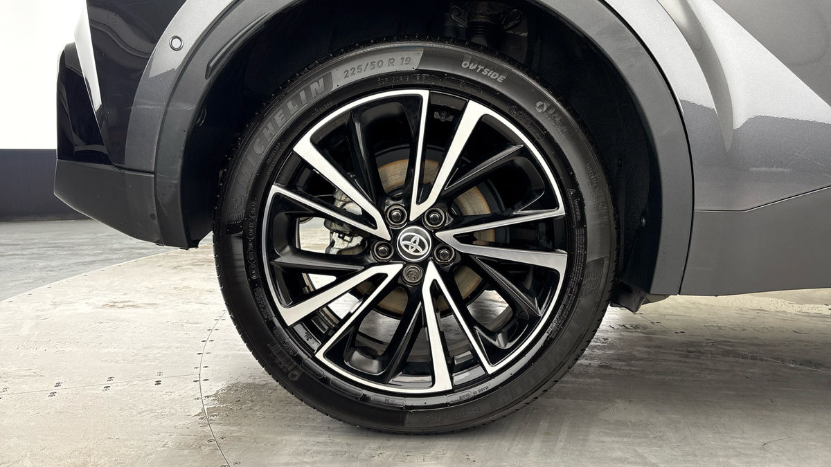 Used Toyota C-HR 2024 for sale - 76570844: Photo 10