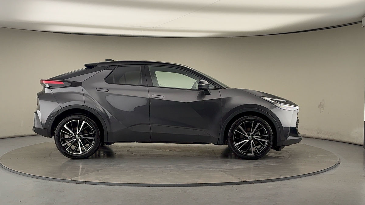 Used Toyota C-HR 2024 for sale - 76570844: Photo 16