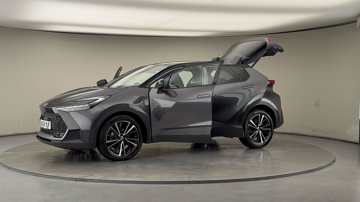 Used Toyota C-HR 2024 for sale - 76570844: Photo 48