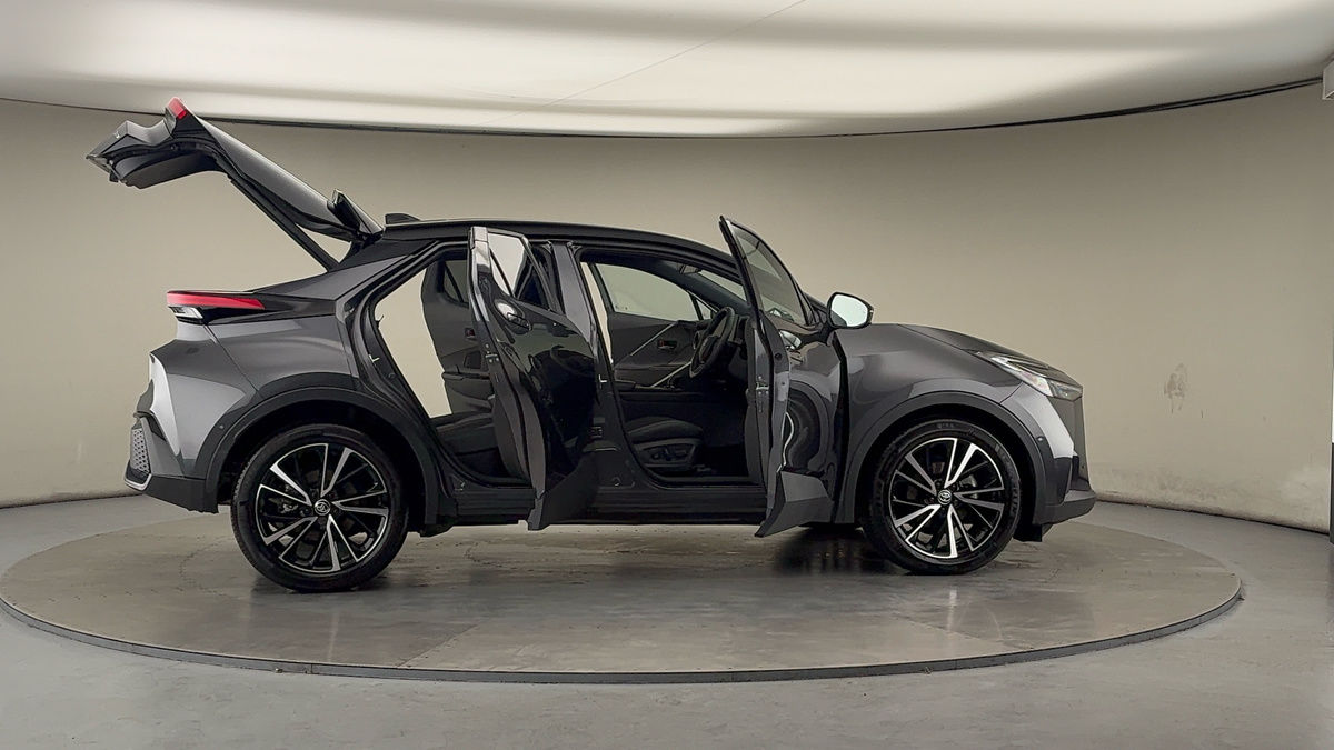 Used Toyota C-HR 2024 for sale - 76570844: Photo 56