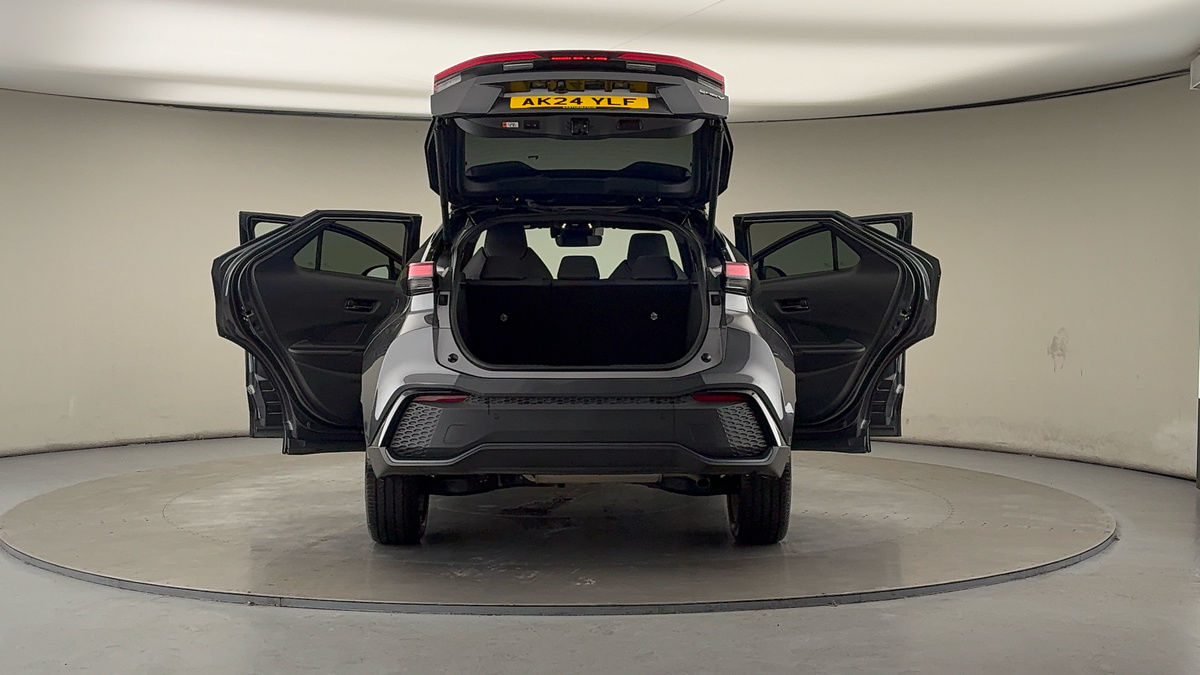 Used Toyota C-HR 2024 for sale - 76570844: Photo 60