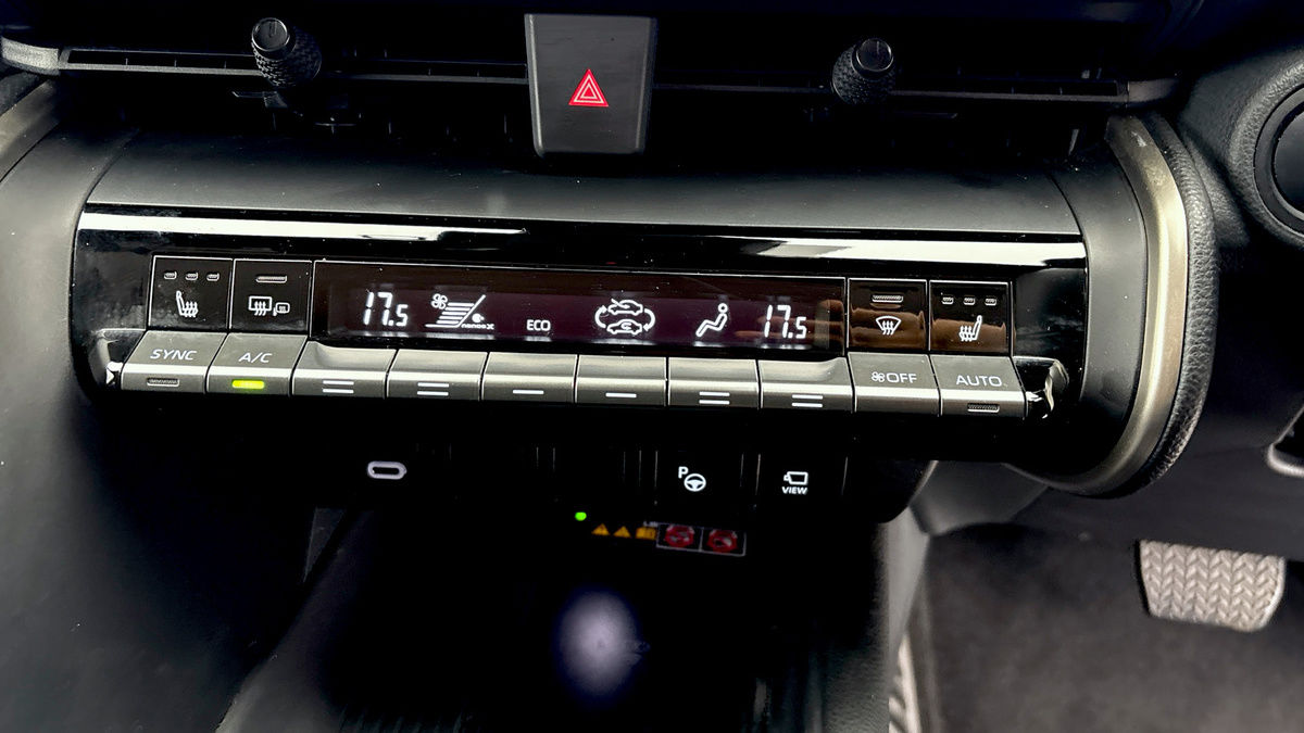 Used Toyota C-HR 2024 for sale - 76570844: Photo 9