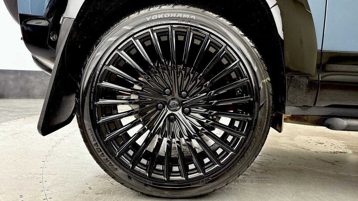 Used Land Rover Defender 2024 for sale - 76570840: Photo 10