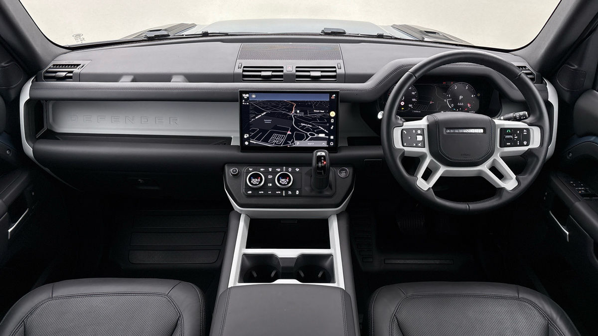 Used Land Rover Defender 2024 for sale - 76570840: Photo 12