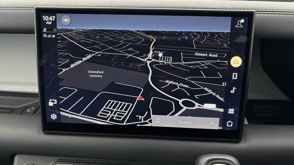 Used Land Rover Defender 2024 for sale - 76570840: Photo 17