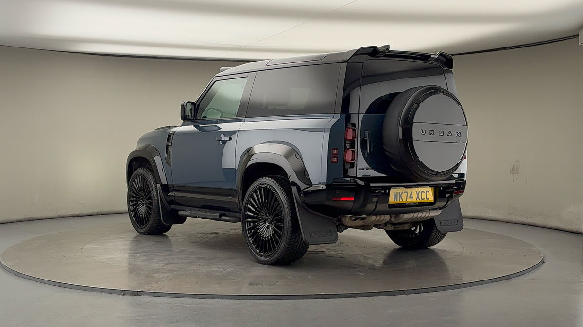 Used Land Rover Defender 2024 for sale - 76570840: Photo 2