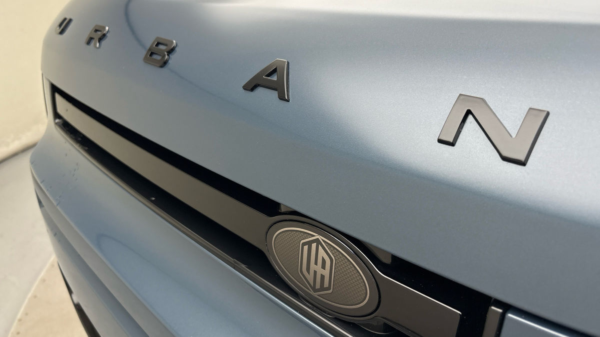 Used Land Rover Defender 2024 for sale - 76570840: Photo 24