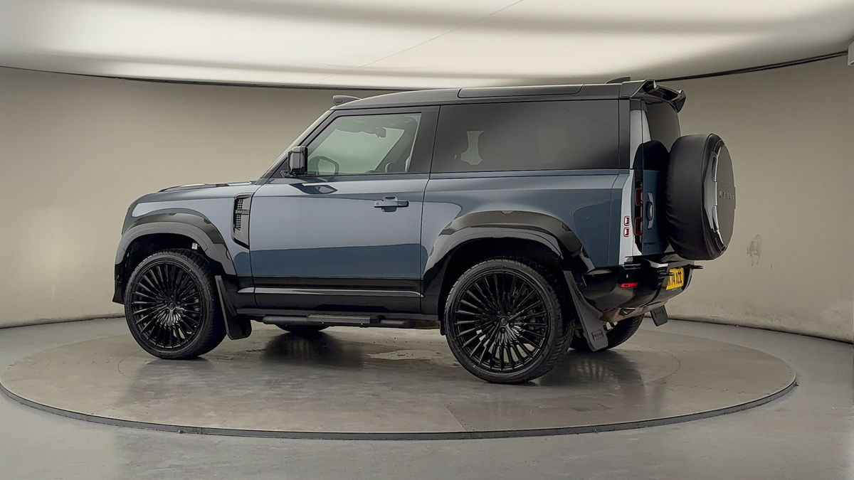 Used Land Rover Defender 2024 for sale - 76570840: Photo 30