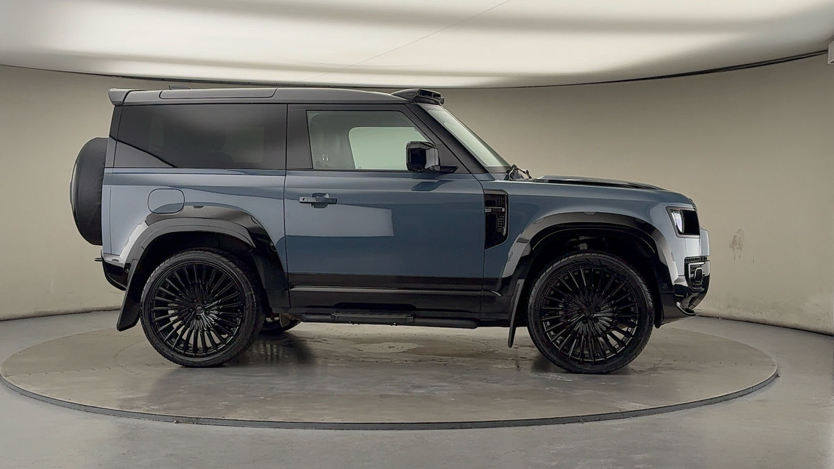 Used Land Rover Defender 2024 for sale - 76570840: Photo 40