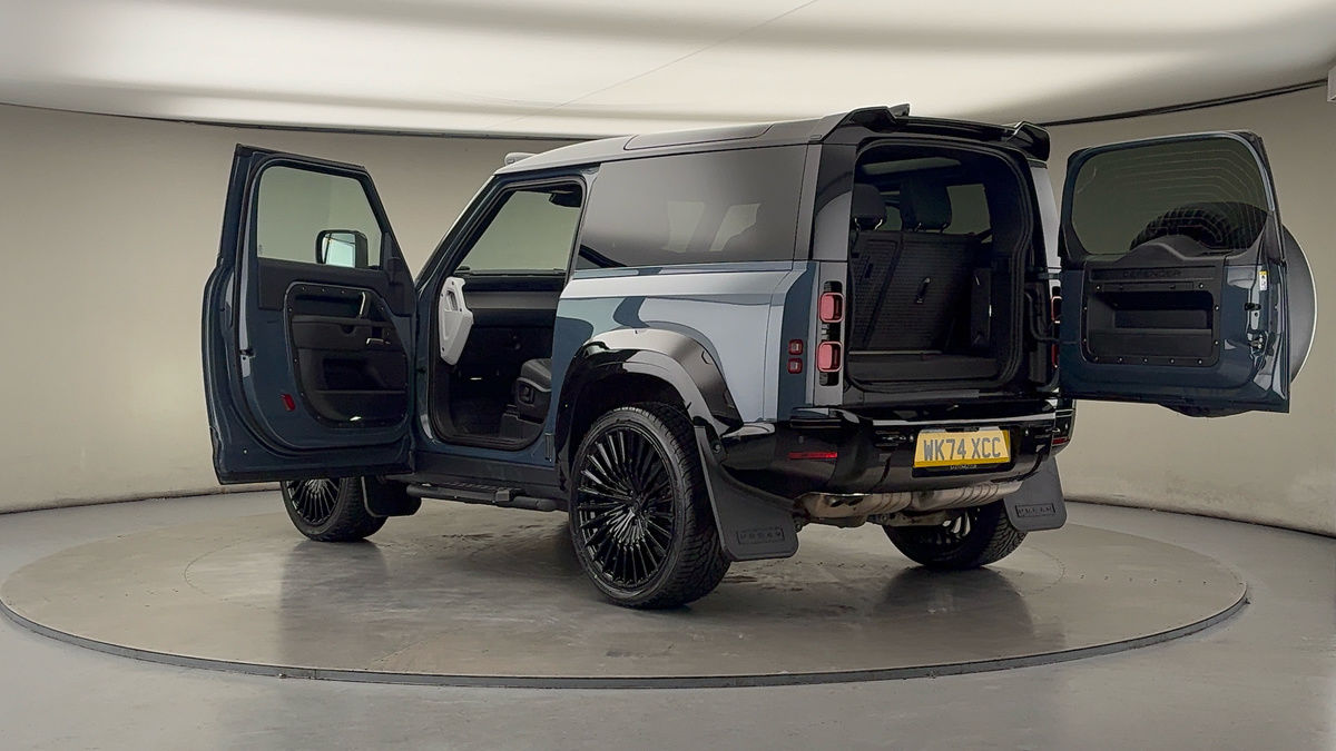 Used Land Rover Defender 2024 for sale - 76570840: Photo 47