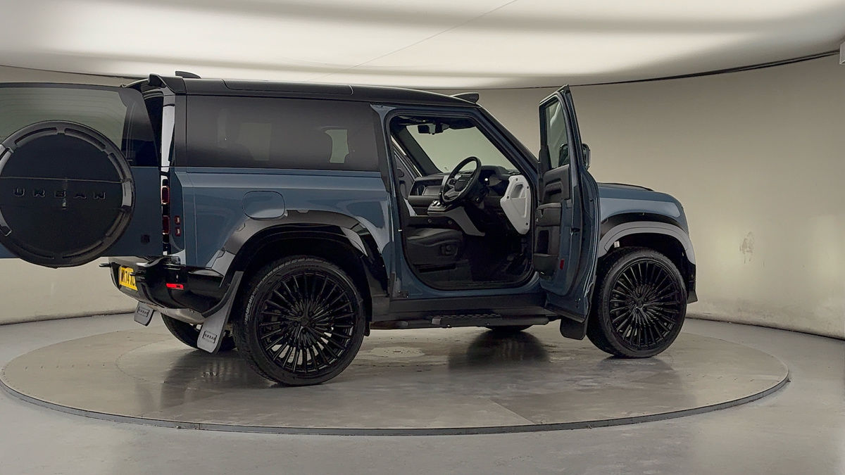 Used Land Rover Defender 2024 for sale - 76570840: Photo 61