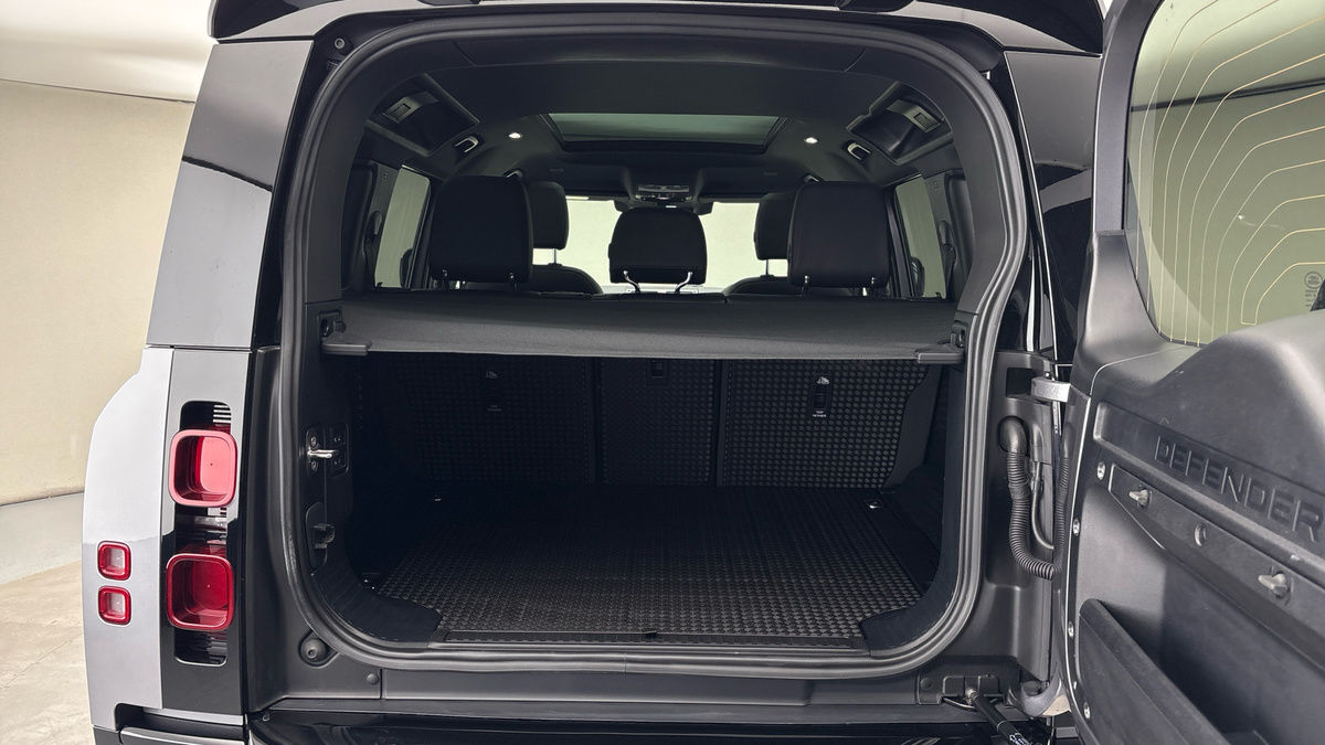 Used Land Rover Defender 110 2022 for sale - 76057253: Photo 11