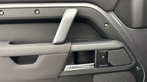 Used Land Rover Defender 110 2022 for sale - 76057253: Photo 19