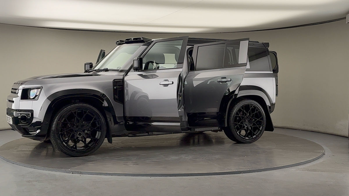 Used Land Rover Defender 110 2022 for sale - 76057253: Photo 51