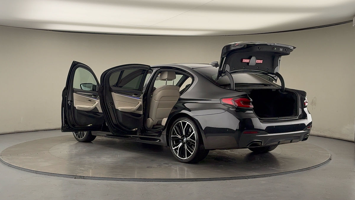 Used BMW 5 Series 2021 for sale - 76280704: Photo 44