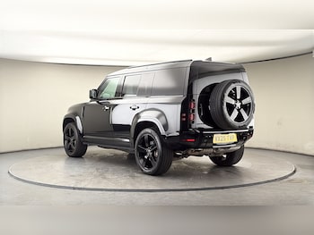 Used Land Rover Defender 110 2025 for sale - 78331550: Photo