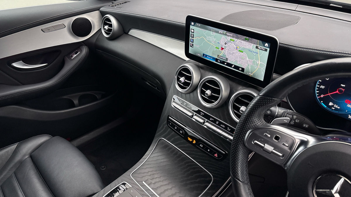 Used Mercedes-Benz GLC 2022 for sale - 76924142: Photo 18