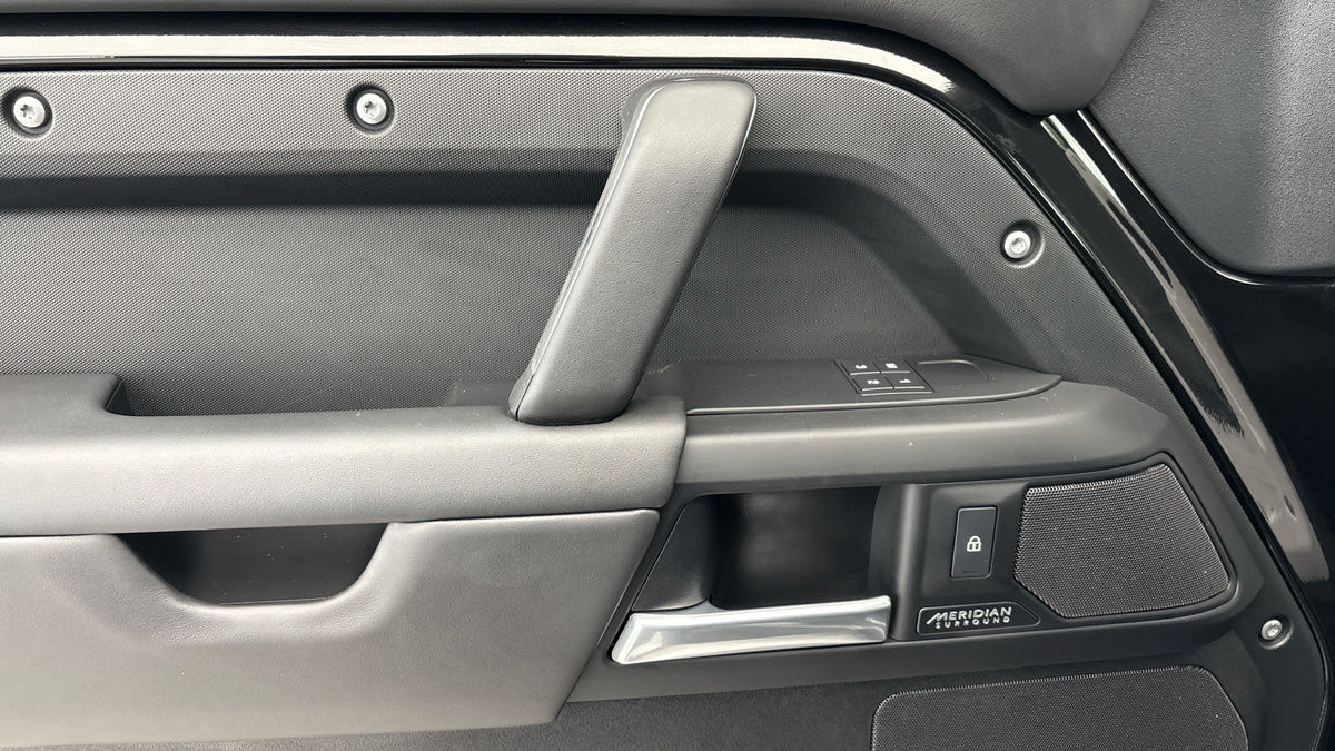 Used Land Rover Defender 2024 for sale - 77313849: Photo 19