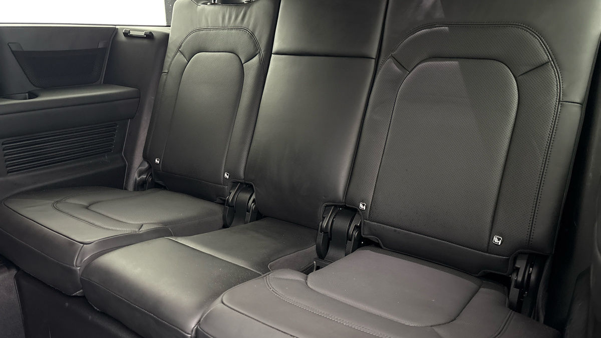 Used Land Rover Defender 2024 for sale - 77313849: Photo 28