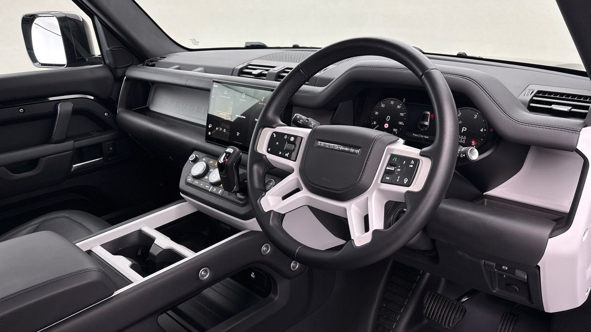 Used Land Rover Defender 2024 for sale - 77313849: Photo 5