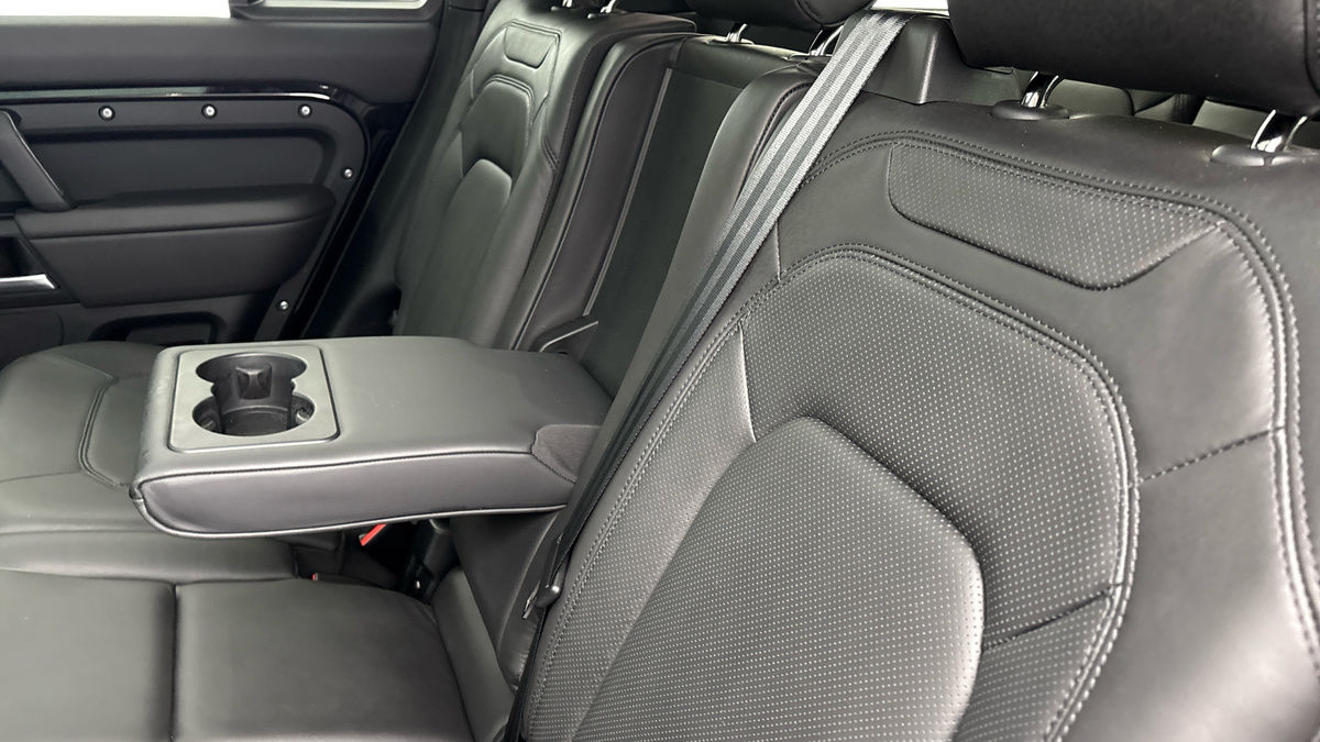 Used Land Rover Defender 2024 for sale - 77313849: Photo 9