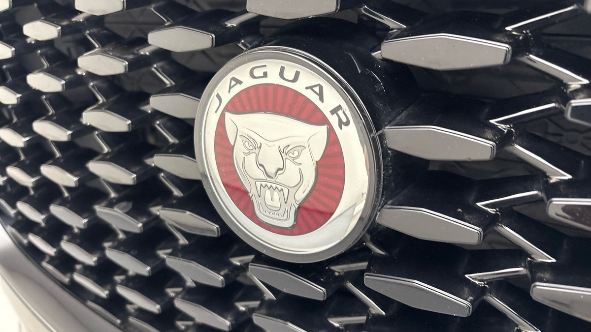 Used Jaguar F-Pace 2023 for sale - 77906144: Photo 24