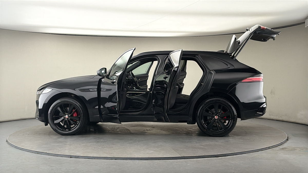 Used Jaguar F-Pace 2023 for sale - 77906144: Photo 46