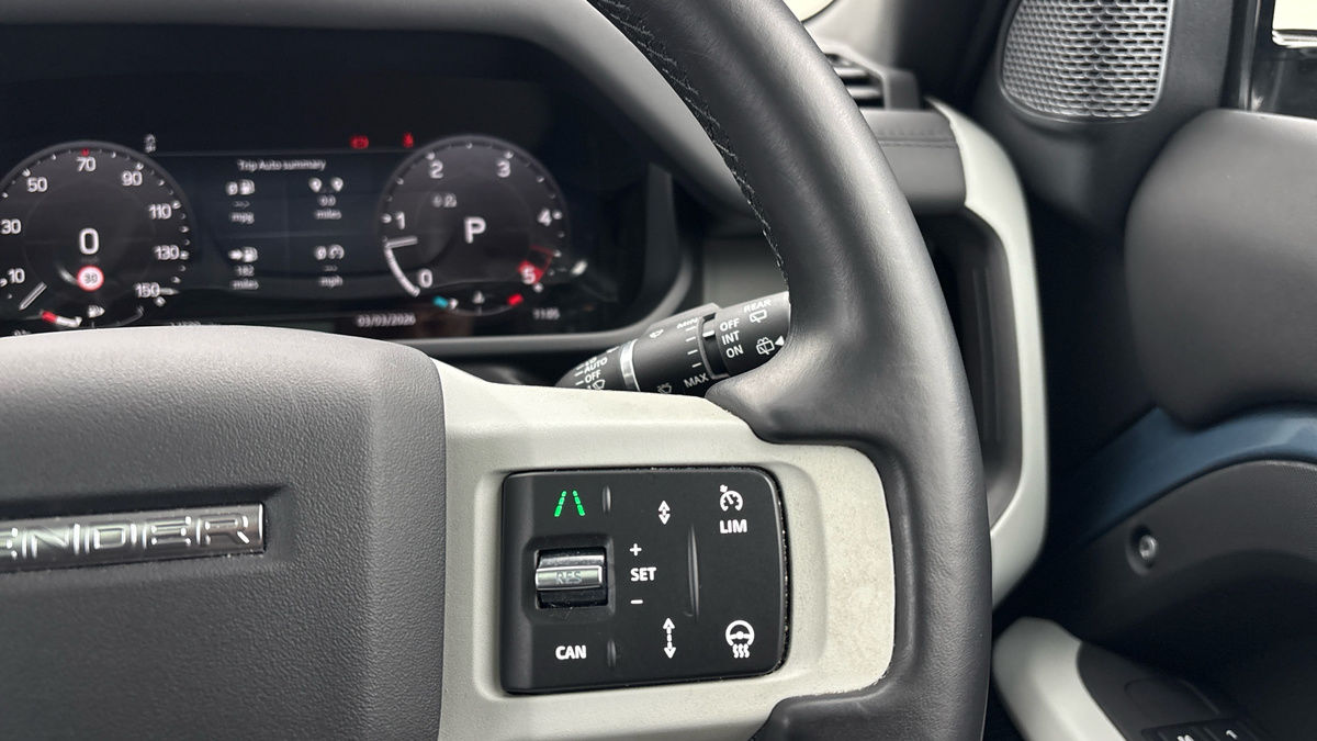 Used Land Rover Defender 2024 for sale - 78201437: Photo 14