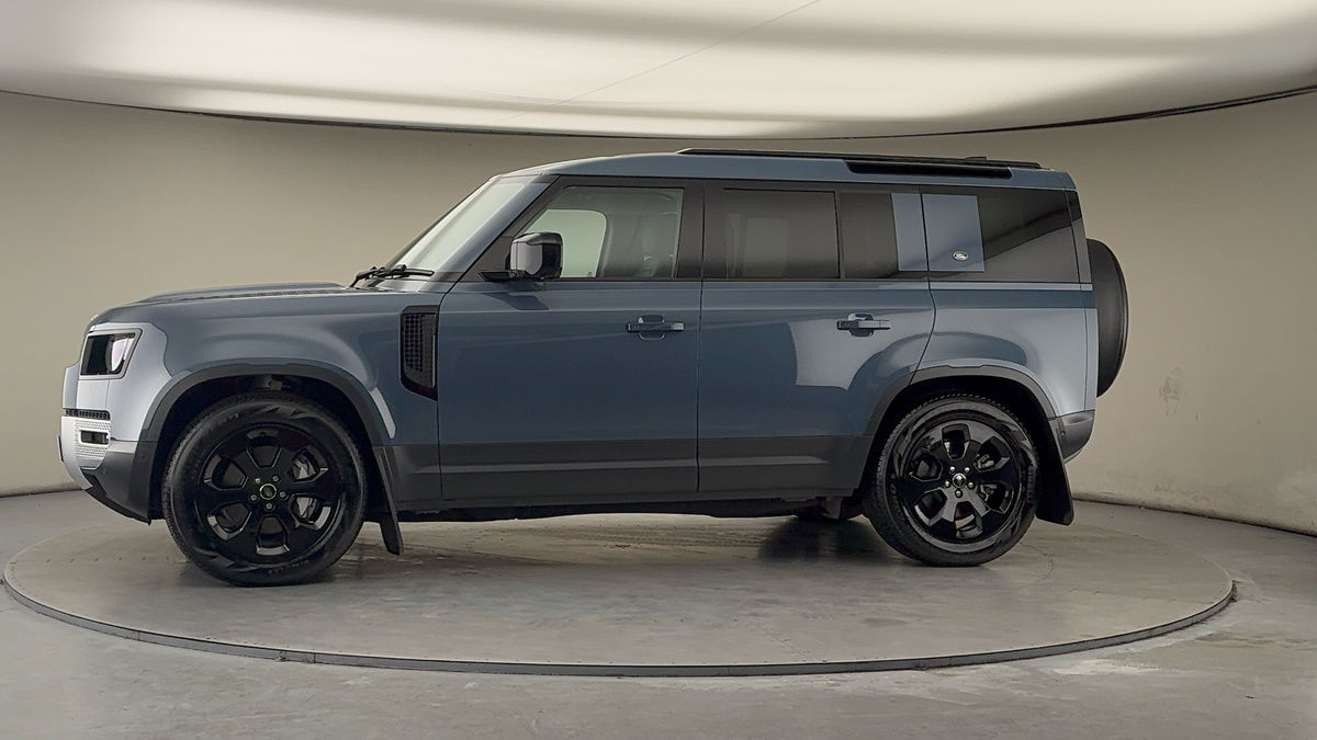 Used Land Rover Defender 2024 for sale - 78201437: Photo 28