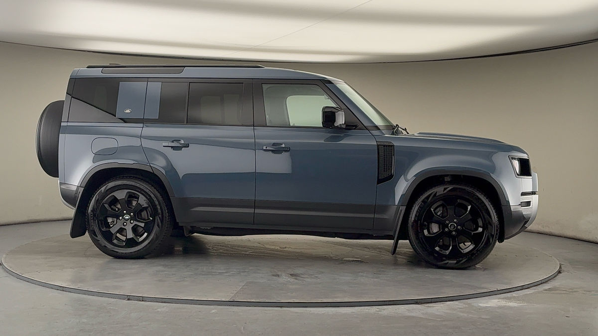 Used Land Rover Defender 2024 for sale - 78201437: Photo 36