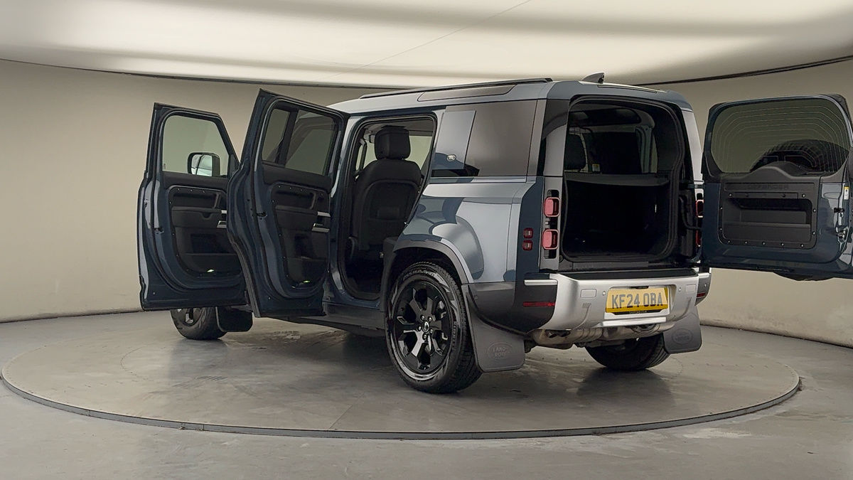 Used Land Rover Defender 2024 for sale - 78201437: Photo 43