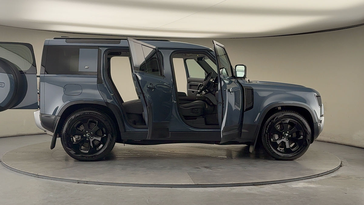 Used Land Rover Defender 2024 for sale - 78201437: Photo 56