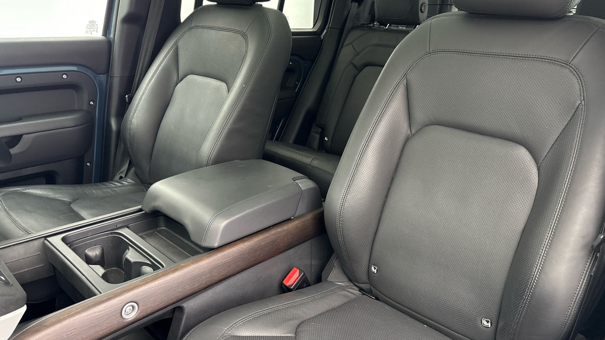Used Land Rover Defender 2024 for sale - 78201437: Photo 7