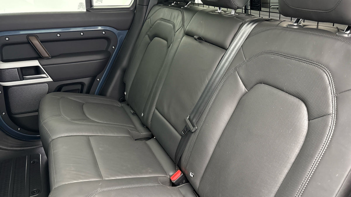 Used Land Rover Defender 2024 for sale - 78201437: Photo 8