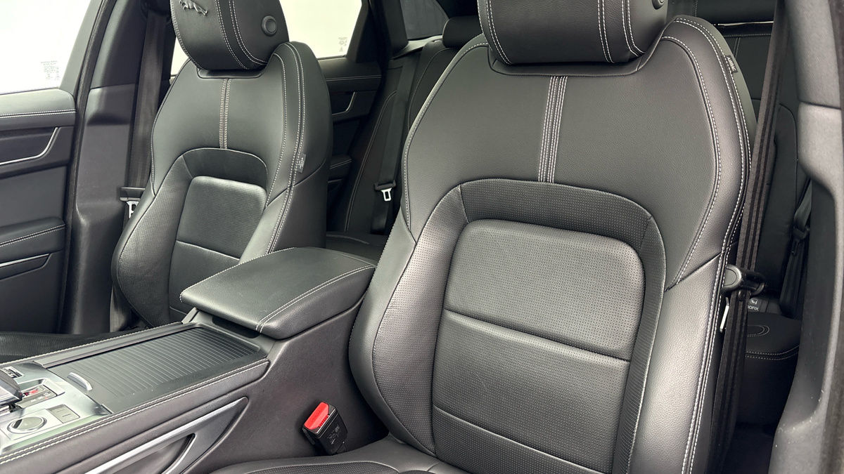 Used Jaguar F-Pace 2022 for sale - 78111579: Photo 7