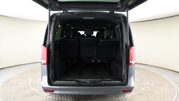 Used Mercedes-Benz V-Class 2023 for sale - 74807406: Photo 10