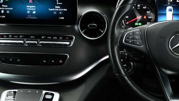 Used Mercedes-Benz V-Class 2023 for sale - 74807406: Photo 15