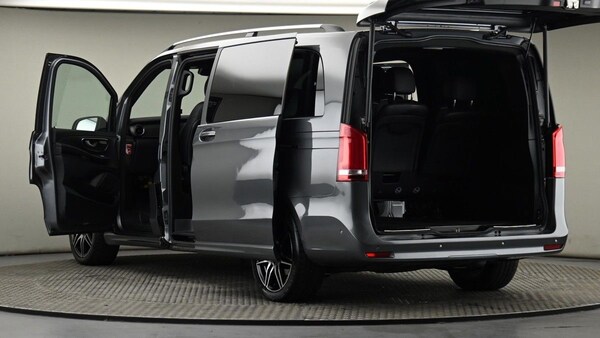 Used Mercedes-Benz V-Class 2023 for sale - 74807406: Photo 29