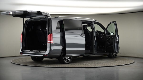 Used Mercedes-Benz V-Class 2023 for sale - 74807406: Photo 56